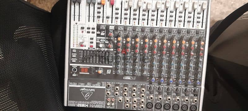 Mixer behrninger usb 0