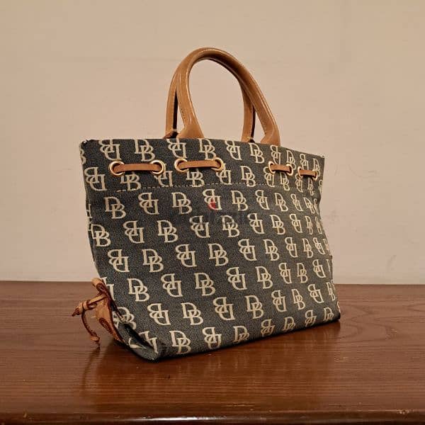 Dooney and Bourke Handbag (preowned) 2