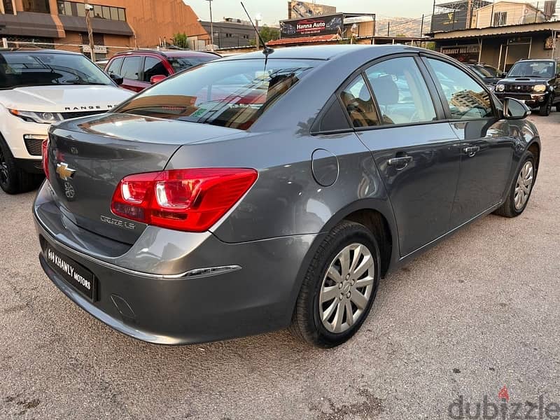Chevrolet Cruze one owner 4