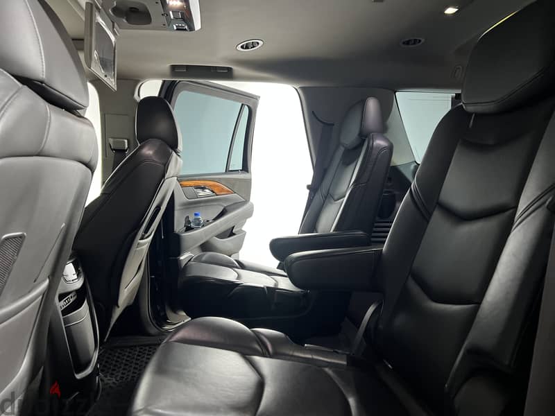 Cadillac Escalade 2015 IMPEX 1 Owner fully serviced Pilot seats 10