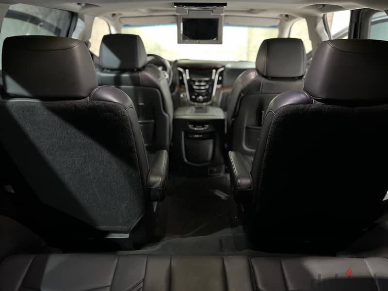 Cadillac Escalade 2015 IMPEX 1 Owner fully serviced Pilot seats 13