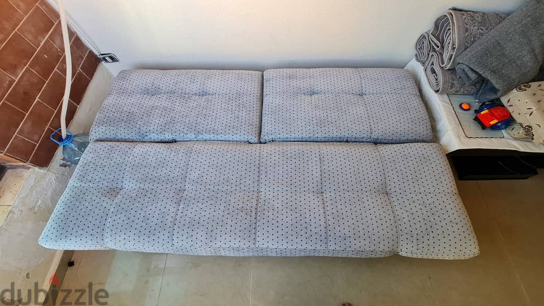 صوفا بيد Sofa Bed للبيع بحالة جيدة مفصلاتها 100% ووزنها خفيف 1