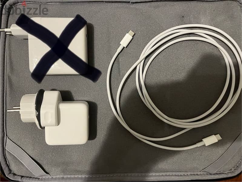 Apple Adapter 0