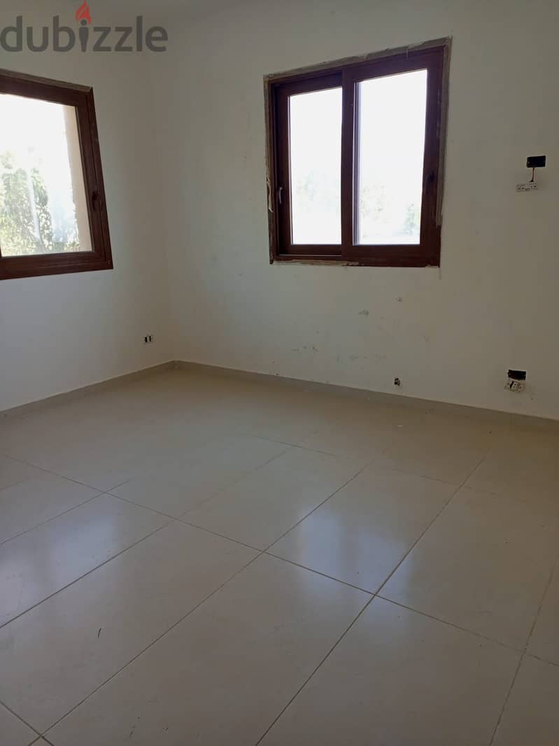 Apartment for sale in Blat شقة للبيع في بلاط 8