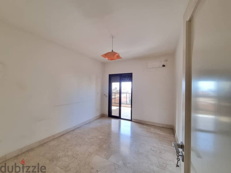 Cozy apartment for rent in Batrakiehشقة مريحة للايجار في  البطركية 6