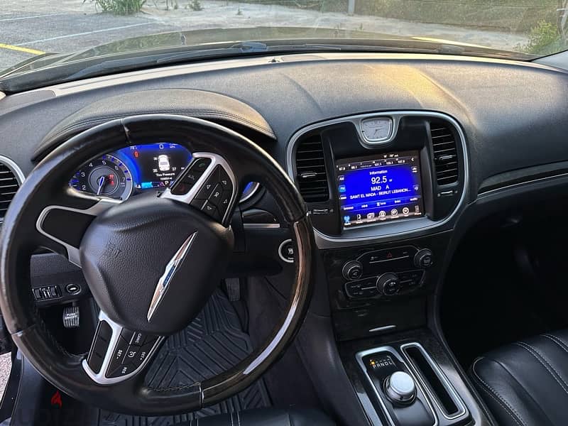 Chrysler 300c S Model 2016 17
