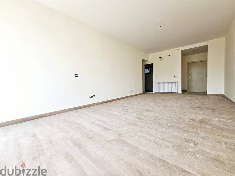 RA24-3469 Spacious apartment in Ain El Mreisseh is for rent, 350m 1
