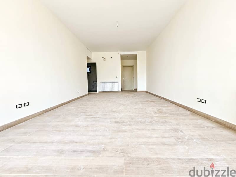 RA24-3469 Spacious apartment in Ain El Mreisseh is for rent, 350m 2