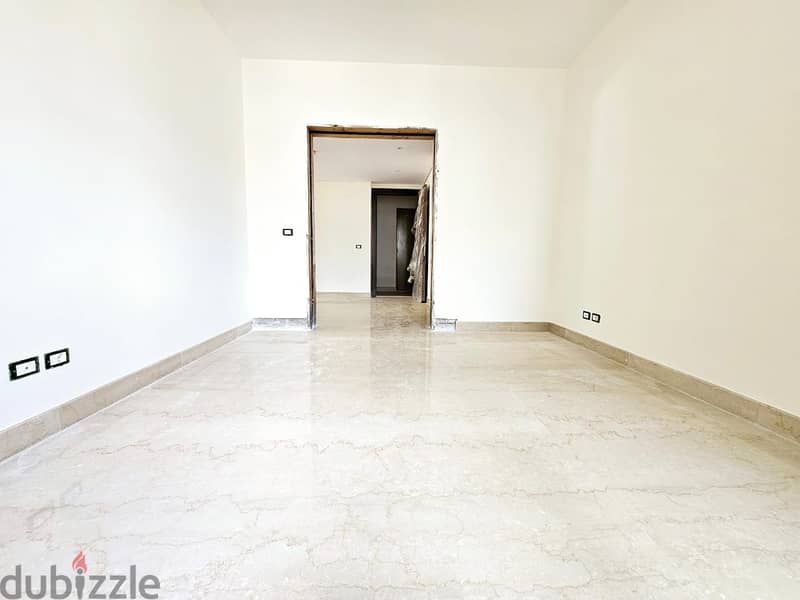 RA24-3469 Spacious apartment in Ain El Mreisseh is for rent, 350m 6