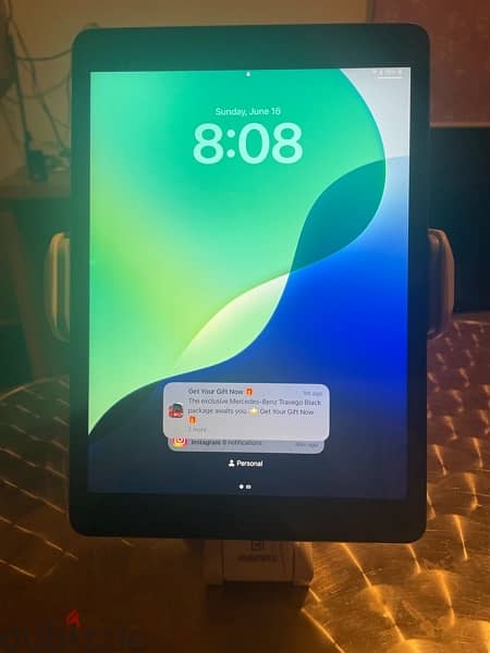 ipad 7 128gb +2cases and charging block 1