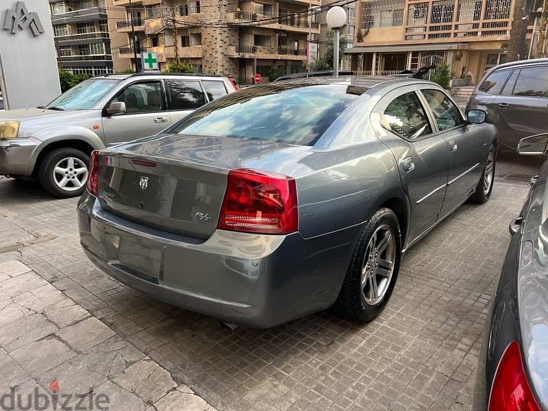 Dodge Charger 2006 5.7L Hemi like new 4