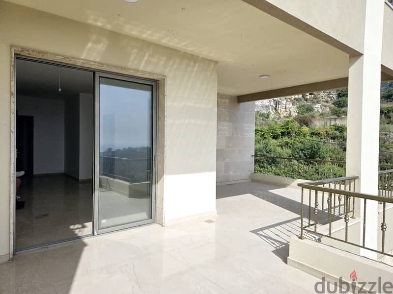 Apartment for sale in Nahr Ibrahim شقة للبيع في نهر ابراهيم 1