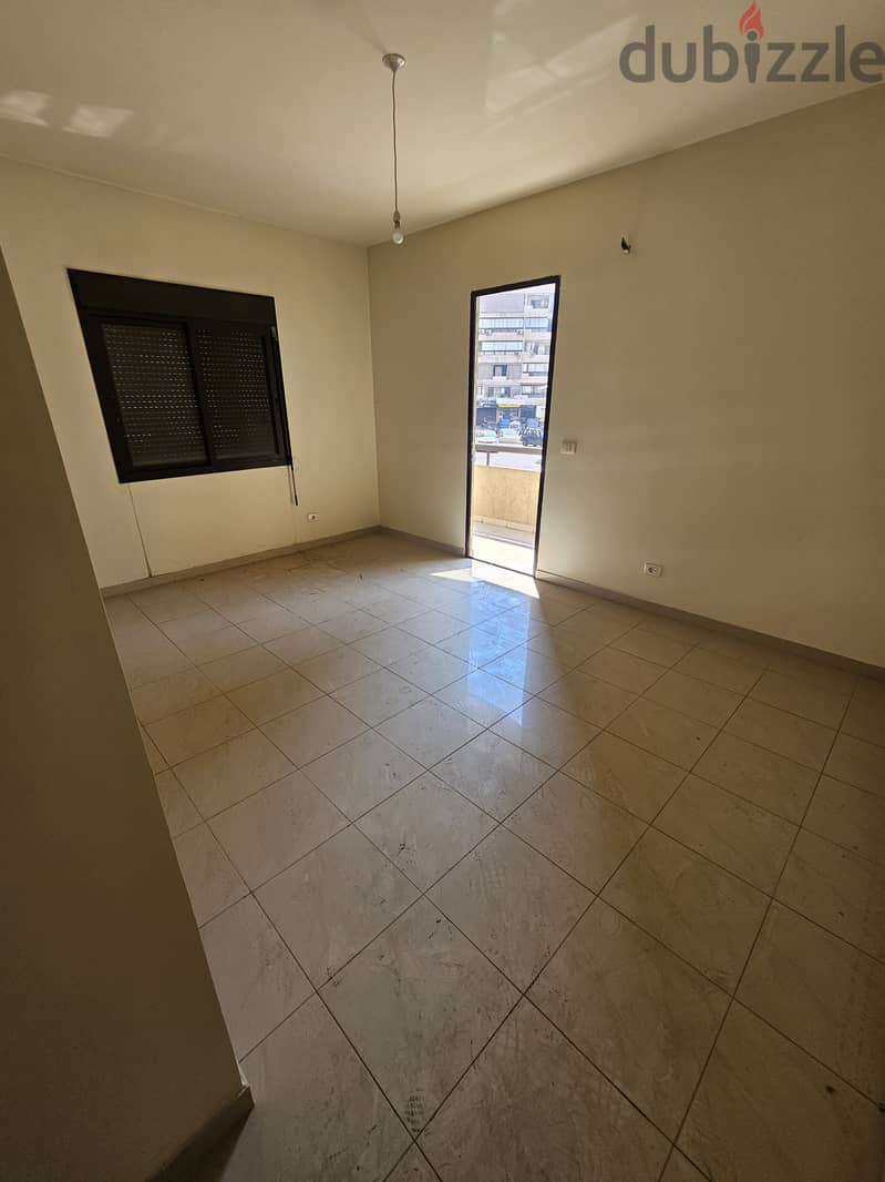 For sale Appartment in Sid Baouchrieh 4