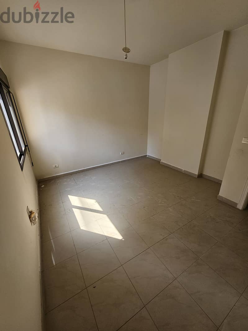 For sale Appartment in Sid Baouchrieh 9
