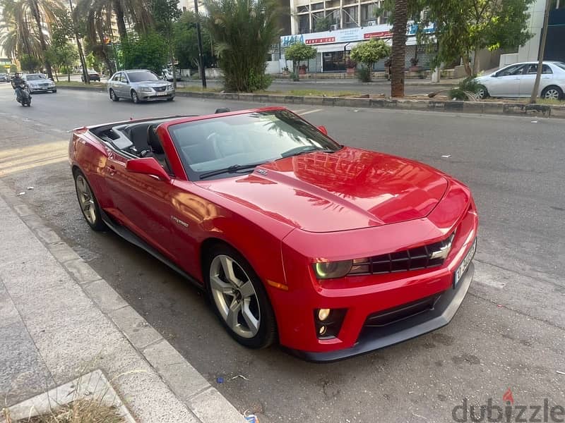 Chevrolet Camaro 2011 v8 SS convertible like New 2