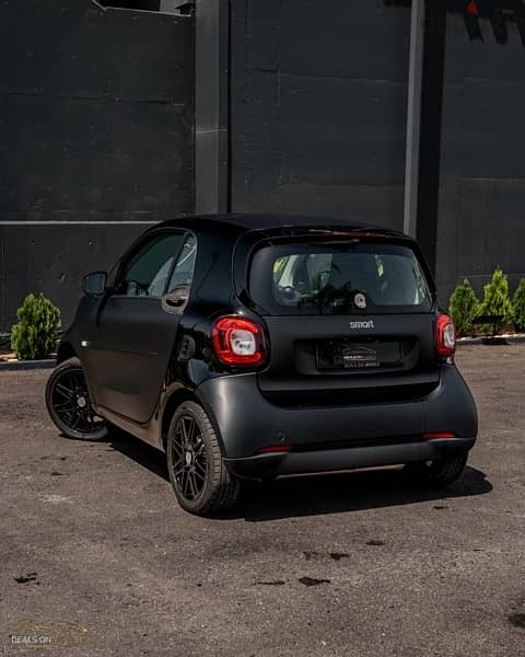 Smart fortwo 2015 Turbo , Matte Black Wrapped 1