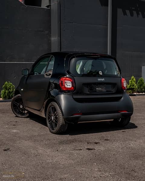 Smart fortwo 2015 Turbo , Matte Black Wrapped 8