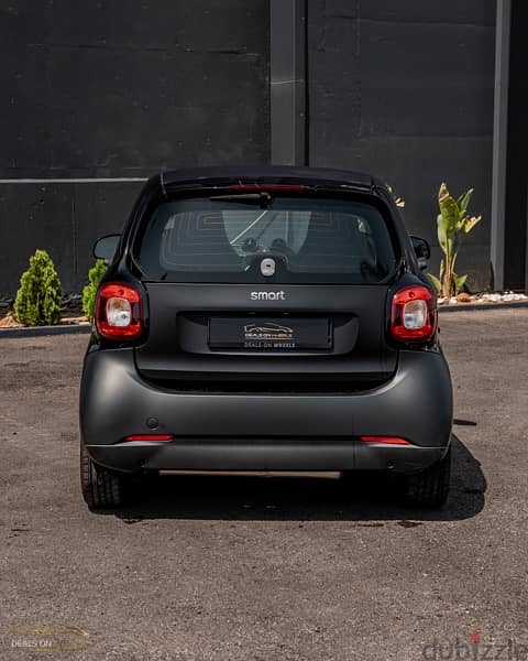Smart fortwo 2015 Turbo , Matte Black Wrapped 9