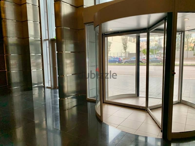 Modern Office For Rent in ASHRAFIEH مكتب للإيجار في أشرفية 1