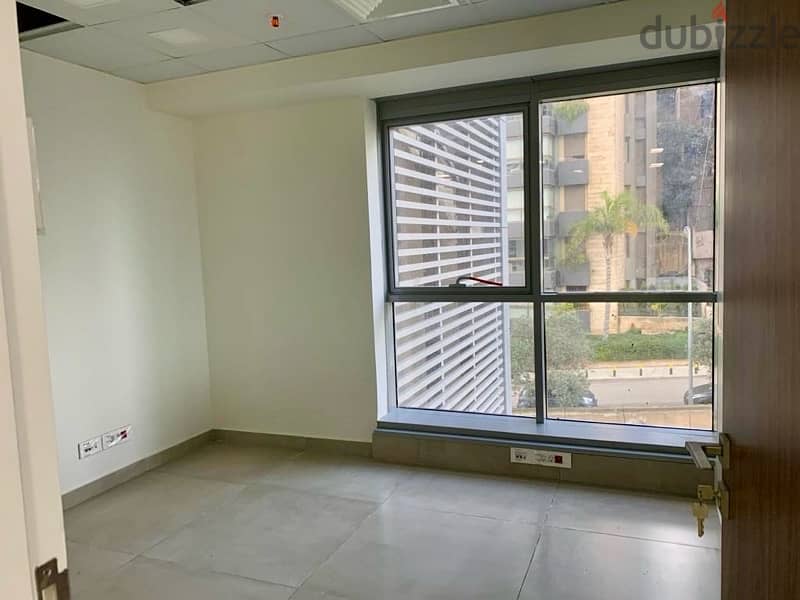 Modern Office For Rent in ASHRAFIEH مكتب للإيجار في أشرفية 7