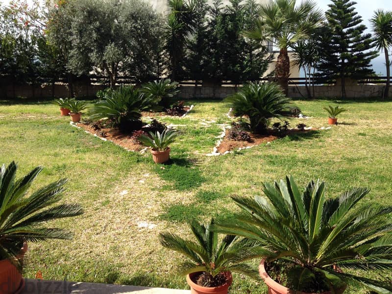 Spacious Villa with Spacious Land for Sale in Jeddayel 8