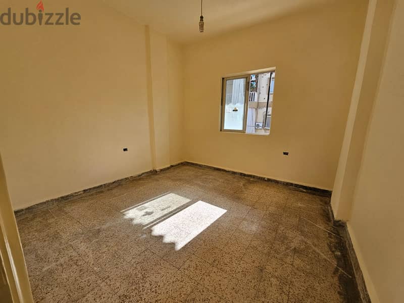 Ashrafieh | 110m² Apt | 2 Bedrooms City Flat | Catchy Investment 3