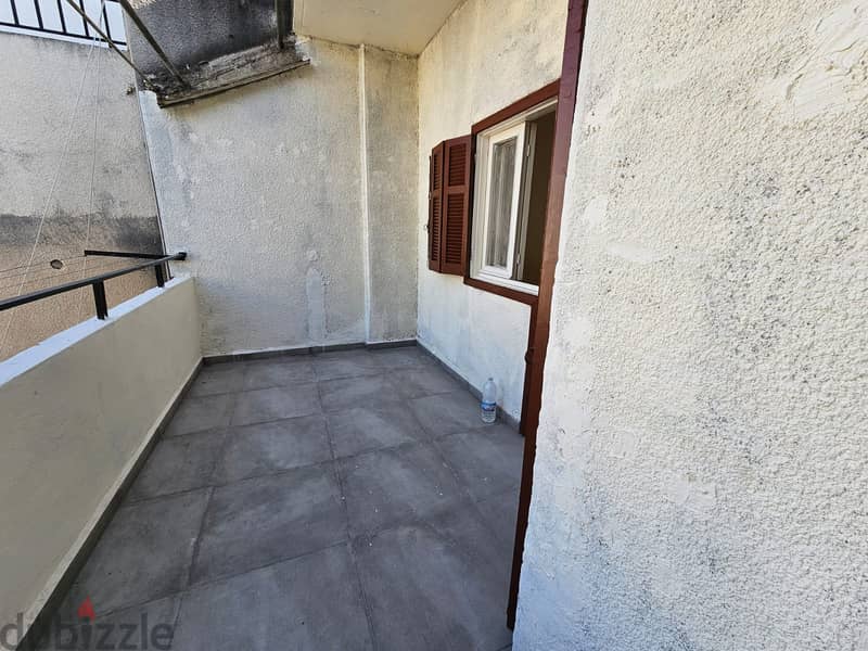 Ashrafieh | 110m² Apt | 2 Bedrooms City Flat | Catchy Investment 4