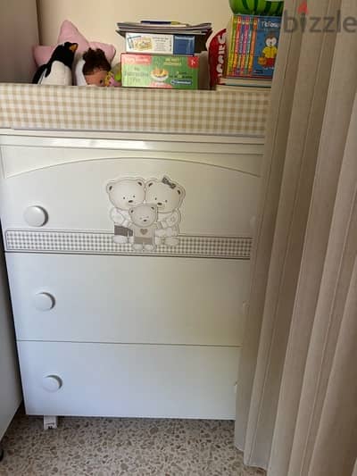 PALI BABY CHIFFONIERE