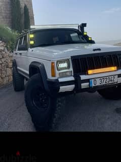 Cherokee XJ 88 super clean