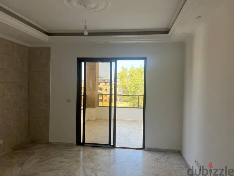 3 bedroom apartment in Dawhet Aramoun 1