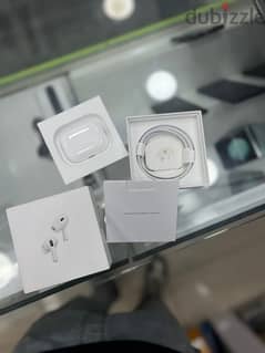 airpods pro 2 type C like new still under warranty