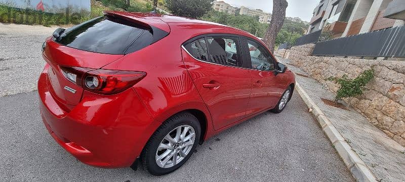 Mazda 3 2018, Touring Hatchback 4