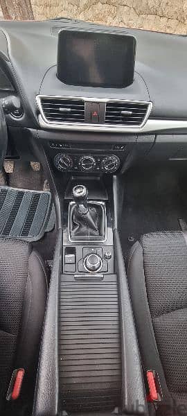 Mazda 3 2018, Touring Hatchback 9