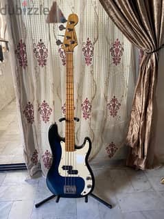 fender bass guitar