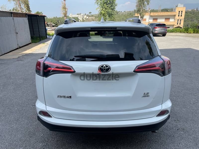 Toyota Rav 4 2018 4wel full option makfoul seni 5