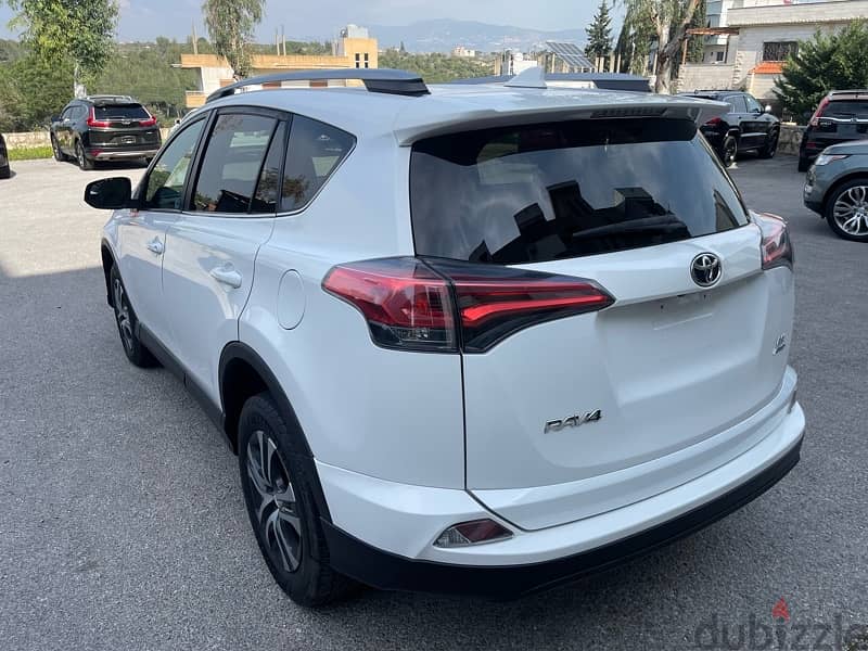 Toyota Rav 4 2018 4wel full option makfoul seni 6