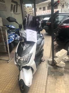 electric scooter  model 2019 still new 0