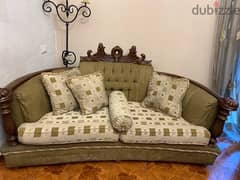 full living room very classy good quality        صالون مرتب و مريح