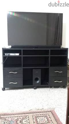 TV-cabinet