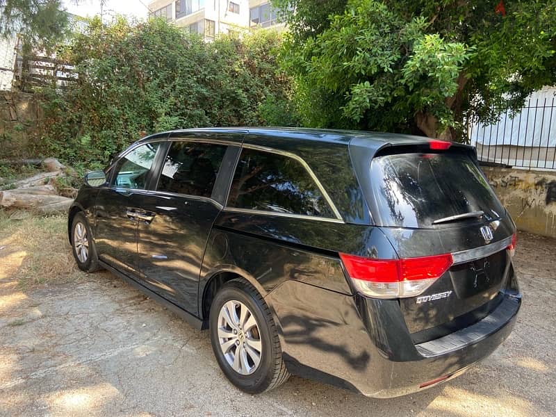 Honda Odyssey 2015 3