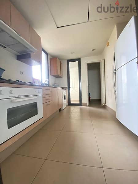 Charming apartment with open views in Achrafieh. 9