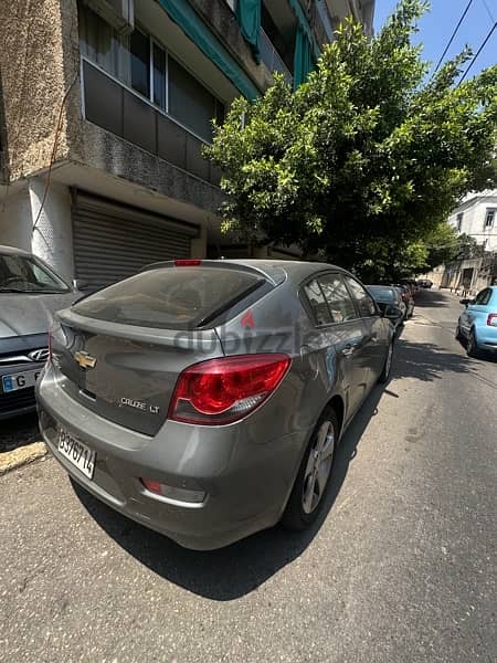 Chevrolet Cruze 2012 hatchback 6