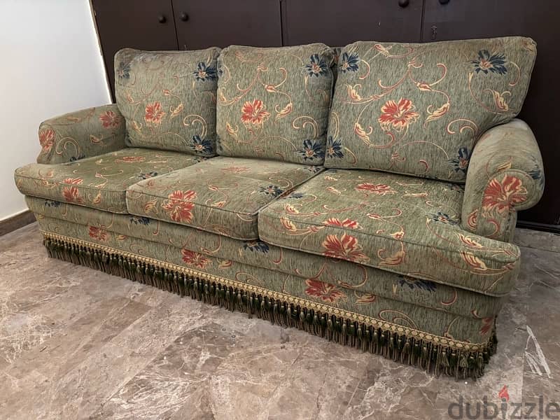 صالون كلاسيك  Sofa + 4 Armchairs 1