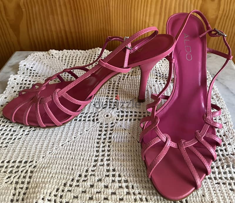 Aldo Pink Heeled Sandals 15$ 2