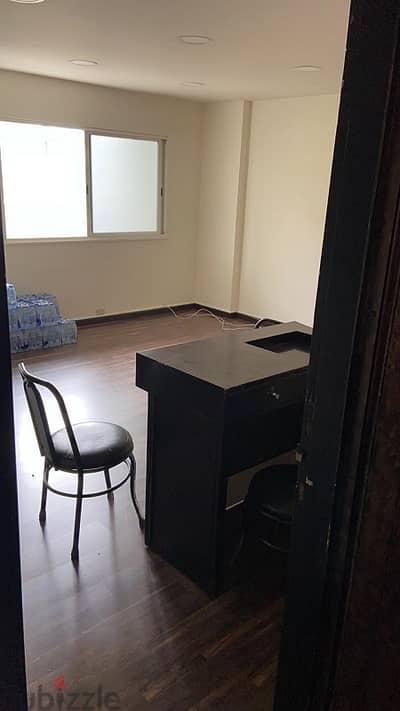 Office for rent in Jdeideh مكتب للايجار في جديدة