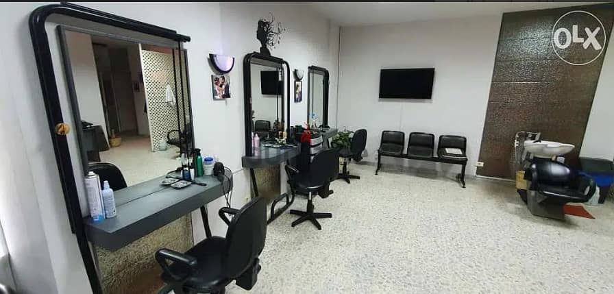 Full Coiffeur Furniture and Equipments 0