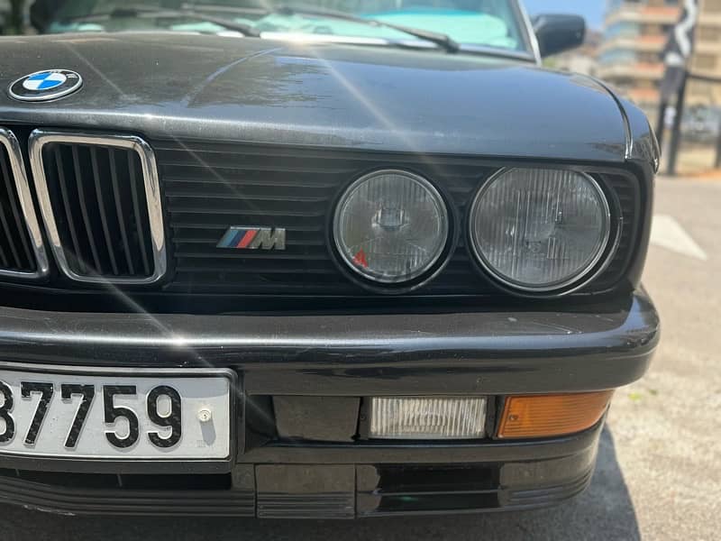 BMW 5-Series 1986 0