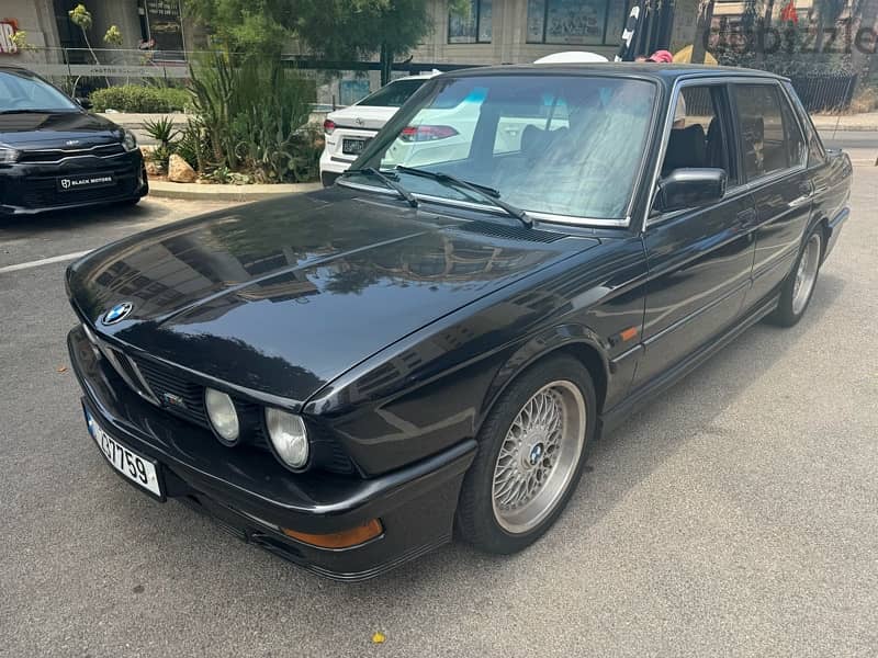 BMW 5-Series 1986 14