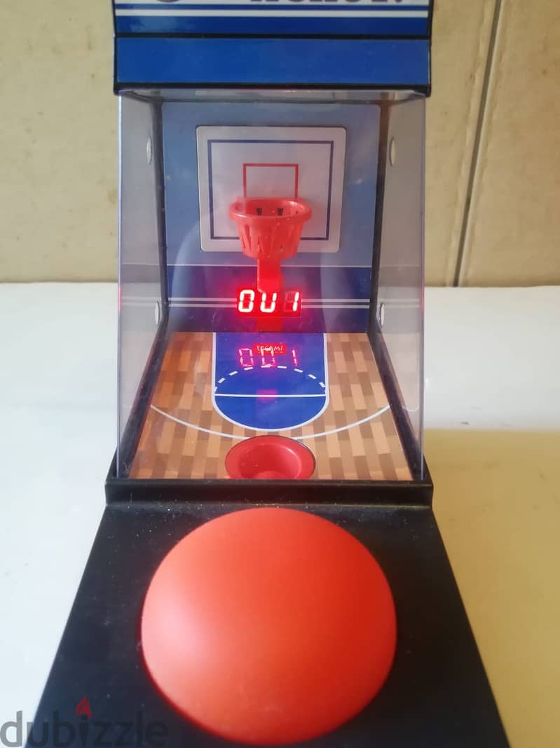 Mini basketball arcade "What a shot" by Legami 1