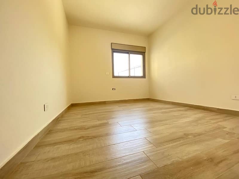 A 120 sqm apartment in Zalka with a huge terrace for rent. 6